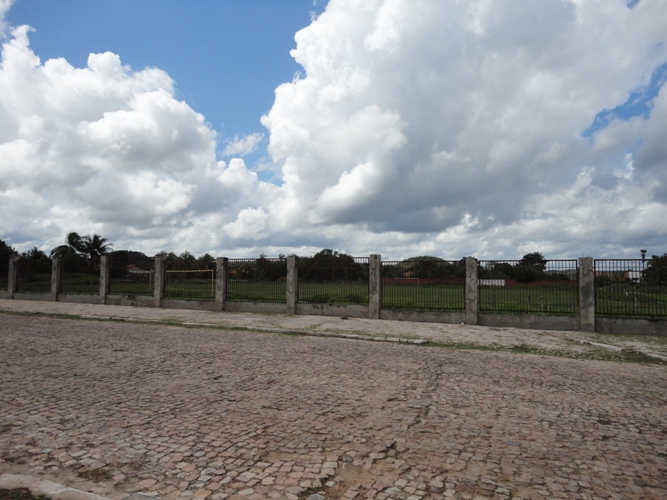 Prefeitura vai reconstruir estádio destruído - Imagem 3