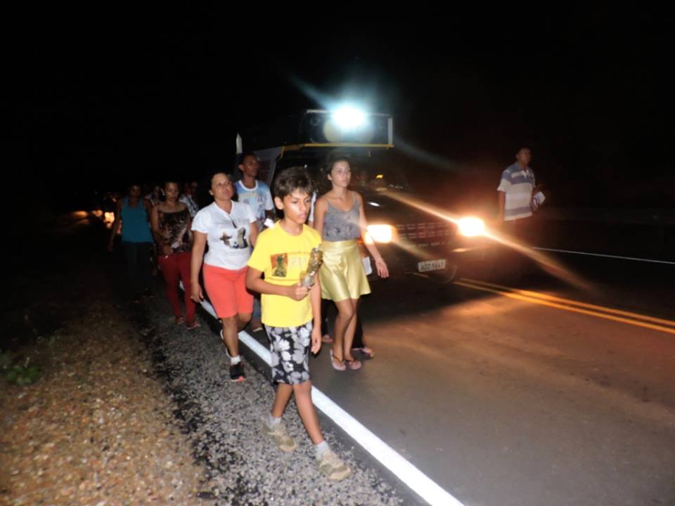 Peregrinação reúne centenas de fieis em Coronel José Dias durante semana santa
