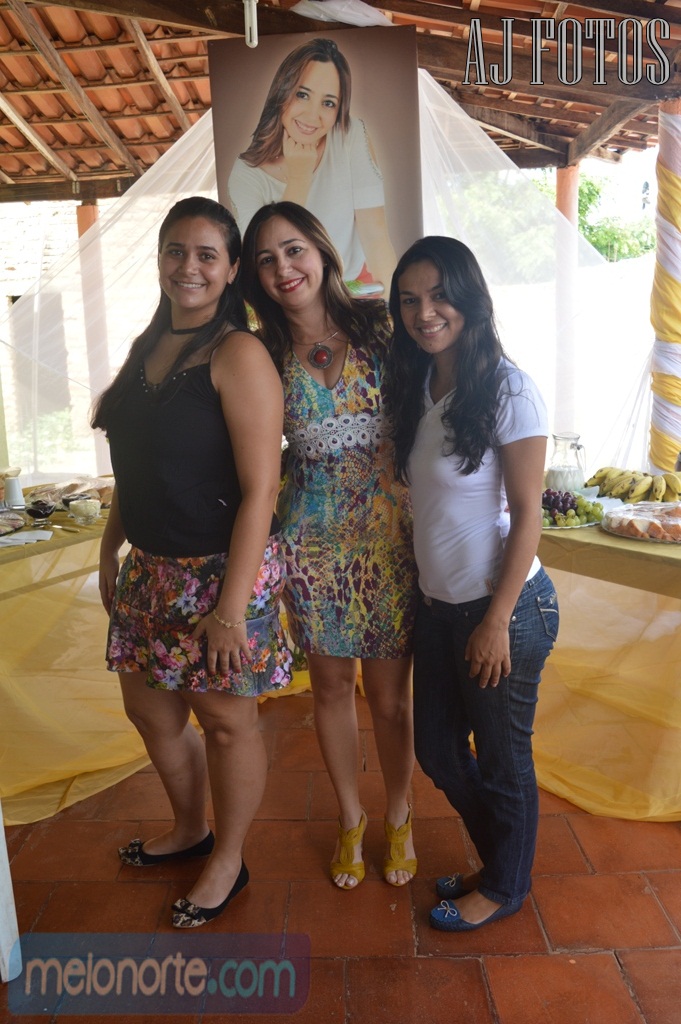 Primeira - dama Lindyane Batista é surpreendida por sua equipe com um café da manhã em seu aniversário - Imagem 12