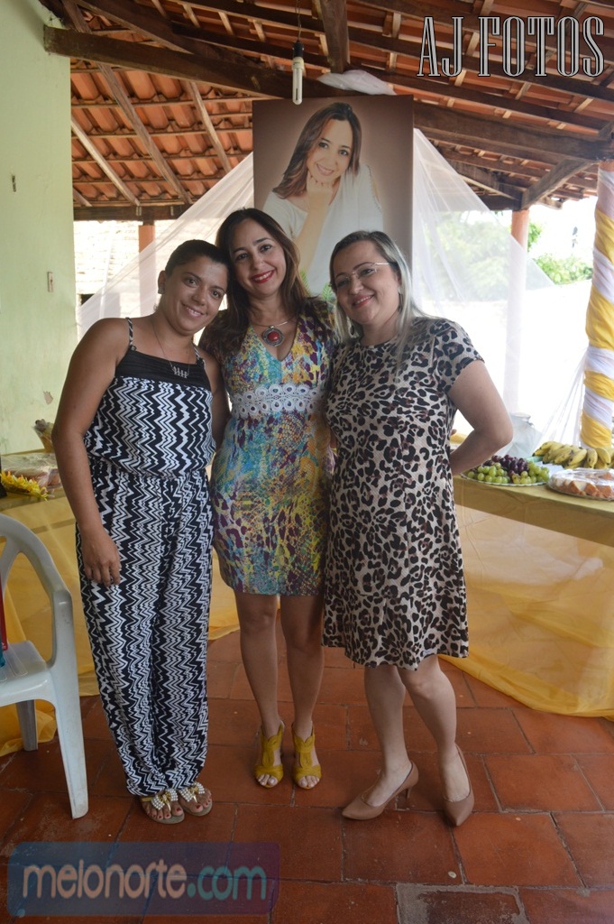 Primeira - dama Lindyane Batista é surpreendida por sua equipe com um café da manhã em seu aniversário - Imagem 8