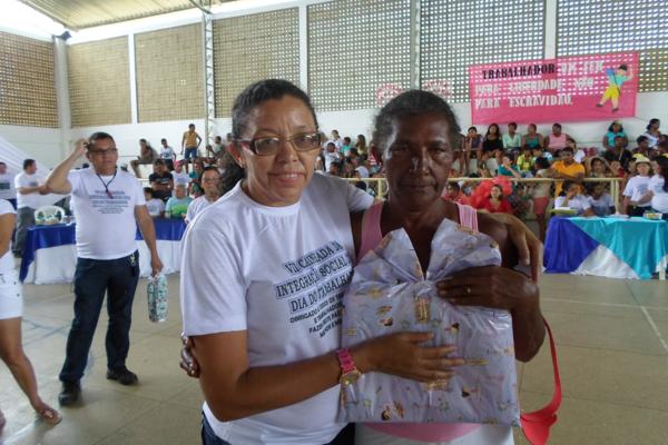 Amarante : IIV Caminhada da Integração Social em homenagem ao dia do trabalhador reúne mais de 2000 pessoas - Imagem 300