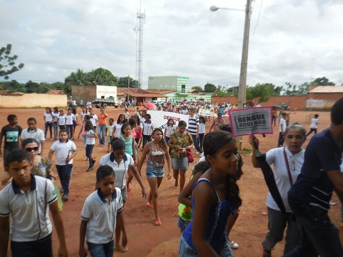 Secretaria de Saúde através da Vigilância Sanitária promove “Dia D” de combate a dengue  - Imagem 7