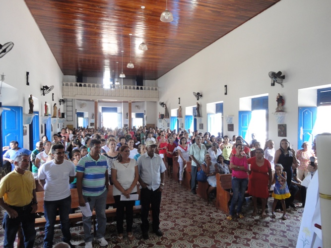 Prefeito Tintin participa da Missa do dia dos trabalhadores - Imagem 11