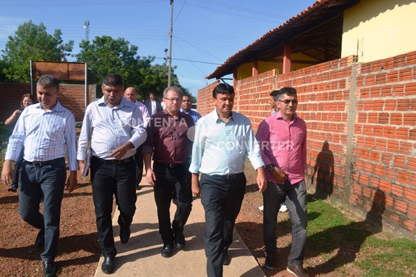 Governador inagura obras e anuncia asfalto para a cidade de Nazaré - Imagem 1