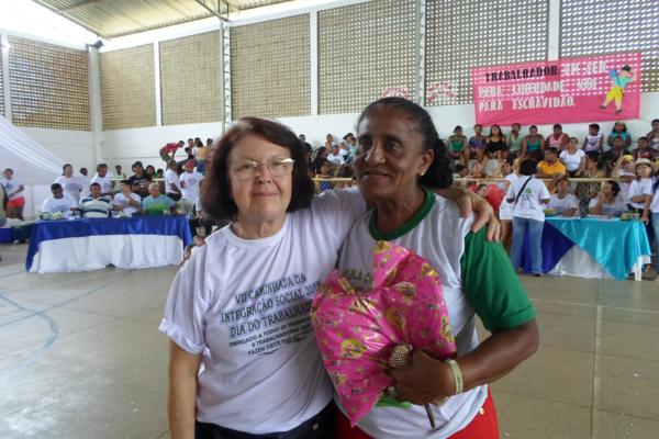 Amarante : IIV Caminhada da Integração Social em homenagem ao dia do trabalhador reúne mais de 2000 pessoas - Imagem 306