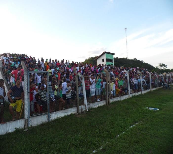 Arquibancada do Nogueirão lotada