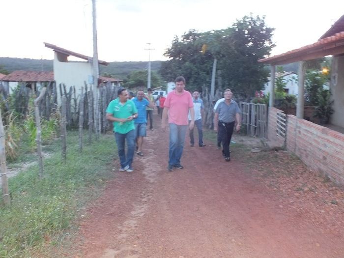 Vereadores de Dom Expedito Lopes inauguram estrada vicinal - Imagem 14