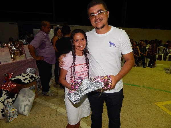 Varias mães são contempladas com sorteio de brindes - Imagem 10