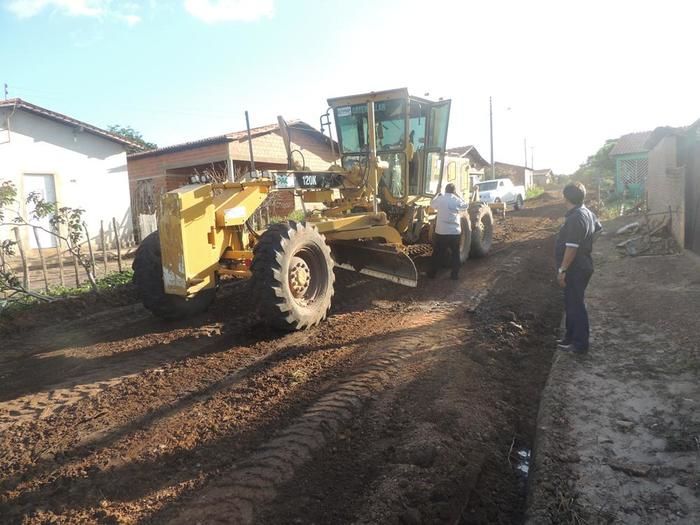 Prefeitura de Água Branca inicia obras de calçamento - Imagem 5