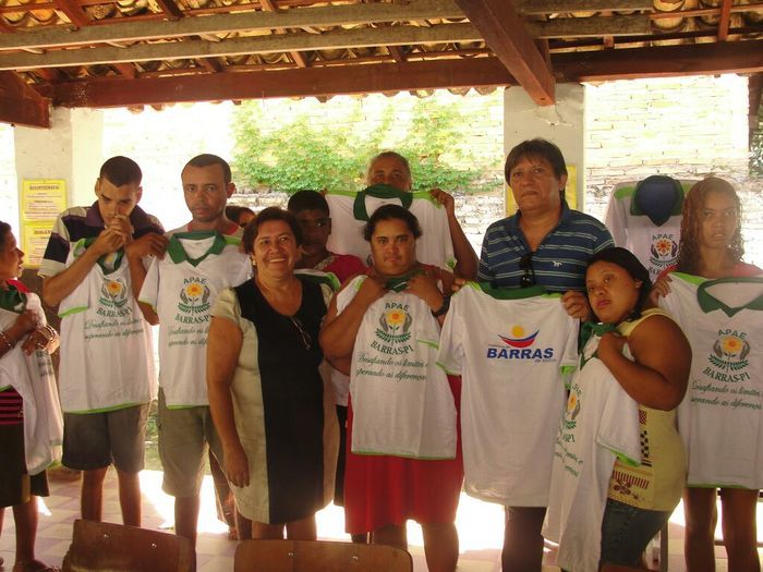 APAE de Barras realizou I Oficina de Artesanato - Imagem 7
