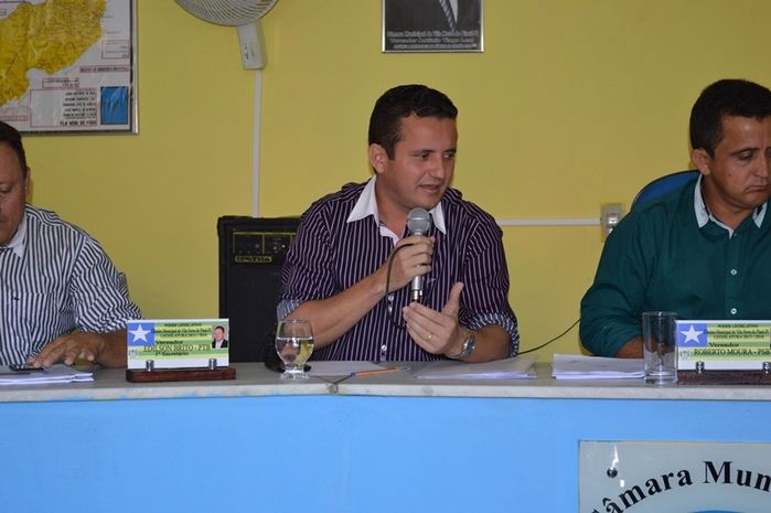 Vereador Roberto Moura se destaca frente à presidência da câmara de vereadores de Vila Nova - Imagem 7