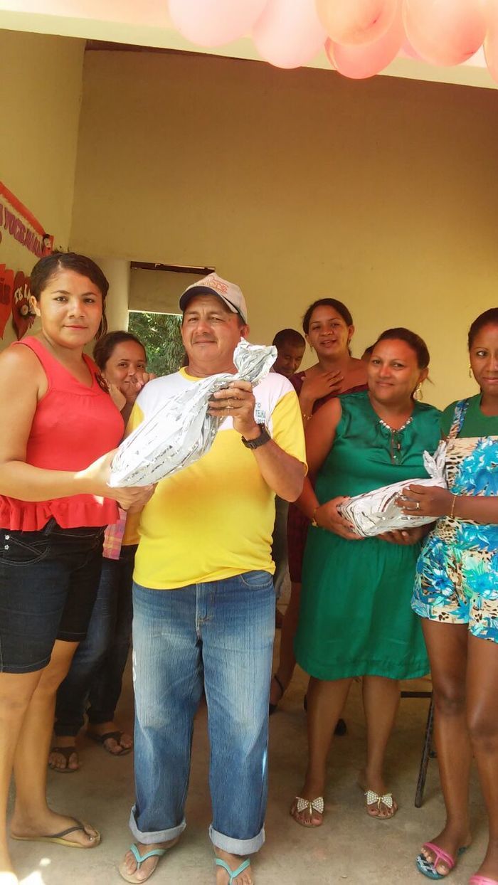 Festa das Mães na Comunidade Faveira foi marcada pela entrega de presentes para todas as presentes. - Imagem 12