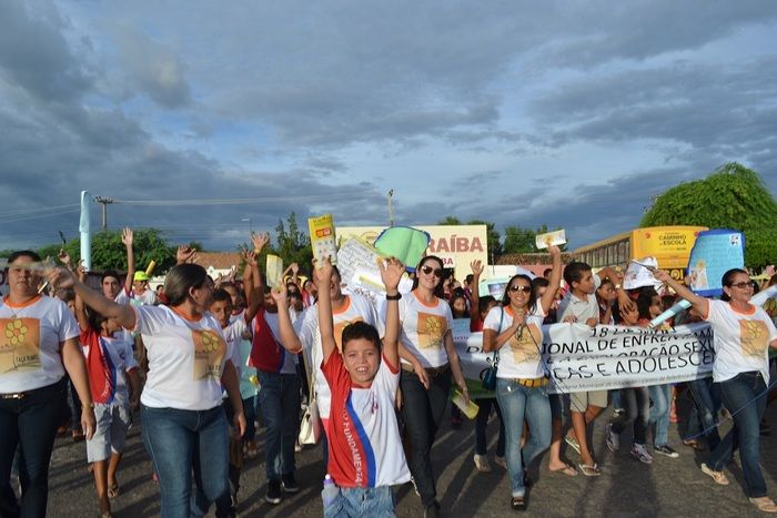 Caminhada marca o dia Nacional do Combate ao Abuso e à Exploração Sexual de Crianças e Adolescentes em Alegrete - Imagem 62