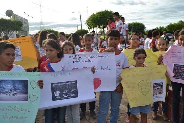 Caminhada marca o dia Nacional do Combate ao Abuso e à Exploração Sexual de Crianças e Adolescentes em Alegrete - Imagem 2