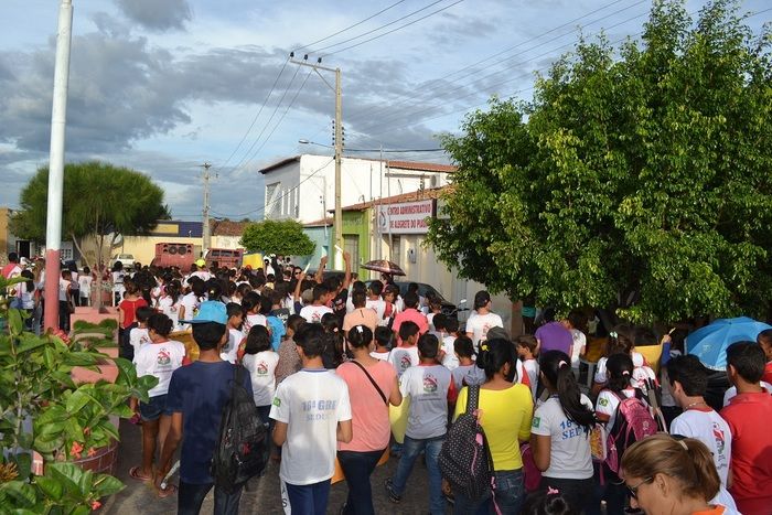 Caminhada marca o dia Nacional do Combate ao Abuso e à Exploração Sexual de Crianças e Adolescentes em Alegrete - Imagem 23