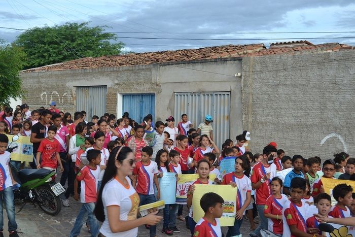 Caminhada marca o dia Nacional do Combate ao Abuso e à Exploração Sexual de Crianças e Adolescentes em Alegrete - Imagem 53