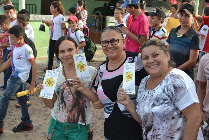 Caminhada marca o dia Nacional do Combate ao Abuso e à Exploração Sexual de Crianças e Adolescentes em Alegrete - Imagem 34