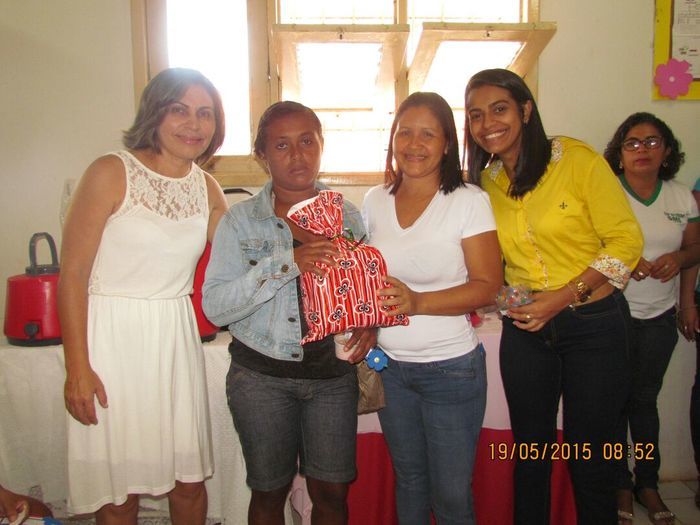 Prefeitura realiza festa em homenagem as mães em postos de saúde - Imagem 17