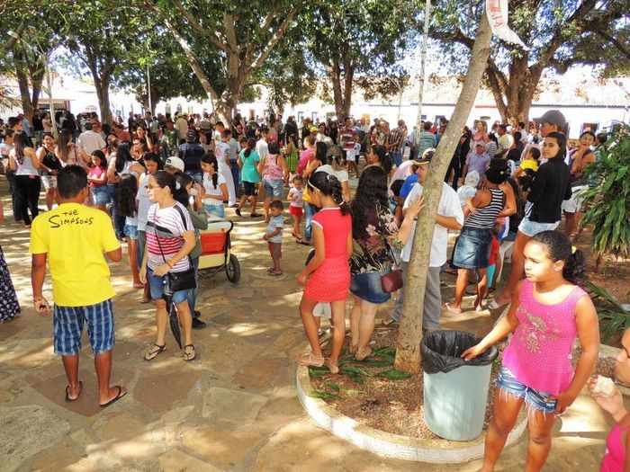 Município promove festa popular e distribui presentes aos trabalhadores - Imagem 21