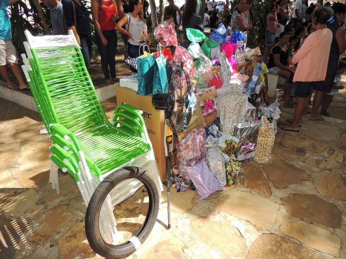 Município promove festa popular e distribui presentes aos trabalhadores - Imagem 23