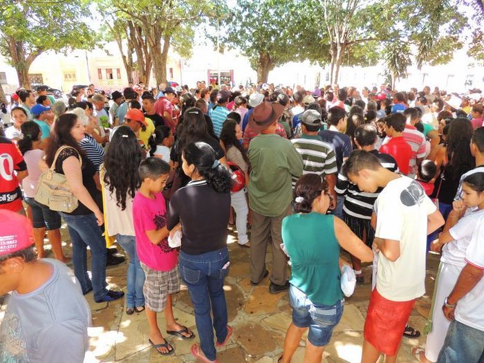 Município promove festa popular e distribui presentes aos trabalhadores - Imagem 50