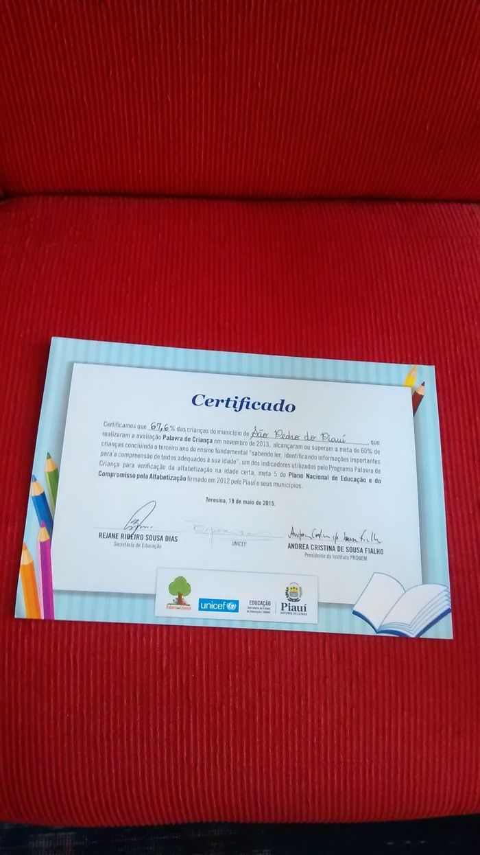 Prefeito e Secretária de Educação de São Pedro do Piauí são premiados com avaliação do “Palavra de Crianças ” - Imagem 1