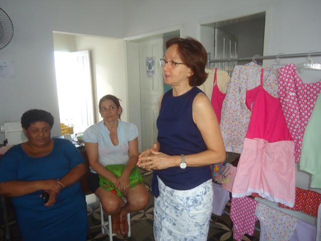 Secretaria Municipal de Assistência Social encerra Curso de Corte e Costura - Imagem 8