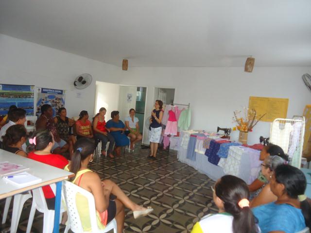 Secretaria Municipal de Assistência Social encerra Curso de Corte e Costura - Imagem 9