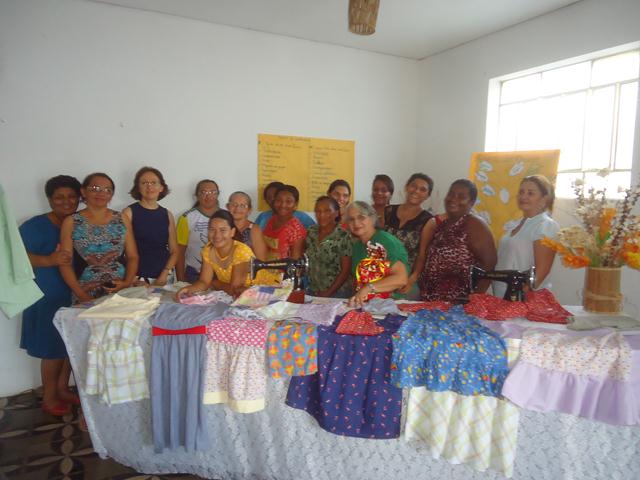 Secretaria Municipal de Assistência Social encerra Curso de Corte e Costura - Imagem 22