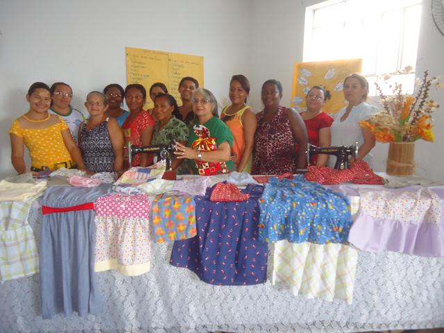 Secretaria Municipal de Assistência Social encerra Curso de Corte e Costura - Imagem 21