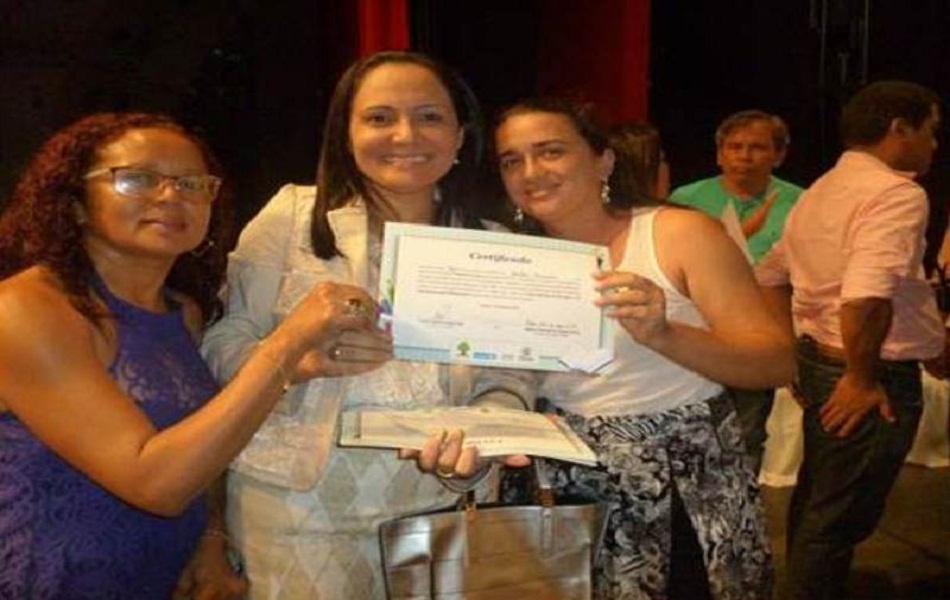 Milton Brandão recebe certificação do Programa Palavra de Crianças - 2013