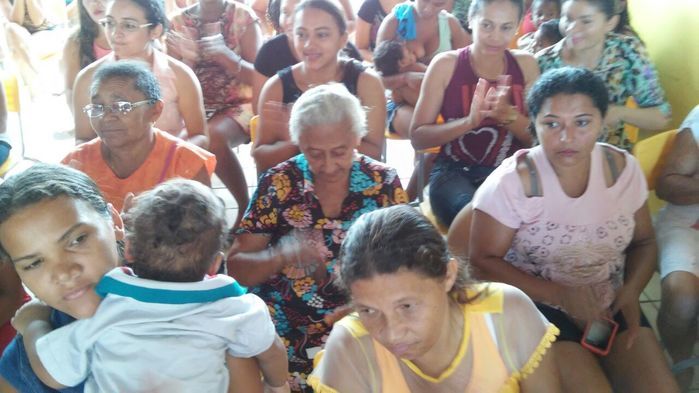 Creche Tia Cecília realiza festa das mães - Imagem 4