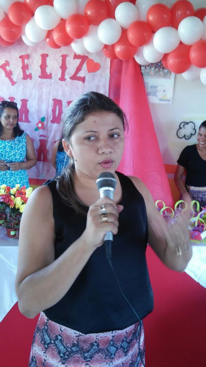 Creche Tia Cecília realiza festa das mães - Imagem 10