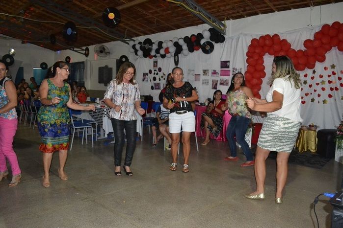 Colégio do Estado realiza tradicional festa de Dia das Mães - Imagem 107