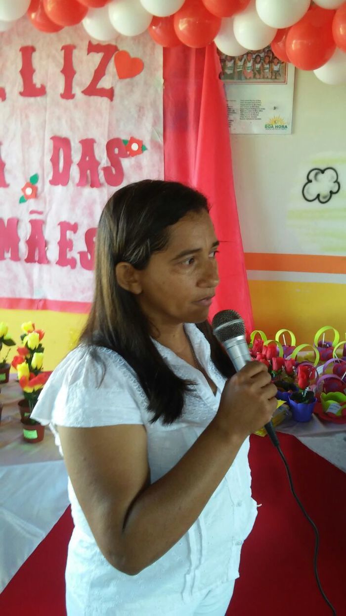 Creche Tia Cecília realiza festa das mães - Imagem 1