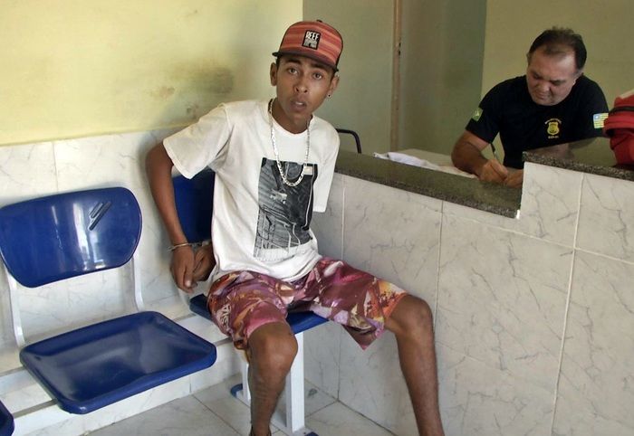 Jovem é preso no Centro de Parnaíba com arma e munição - Imagem 4