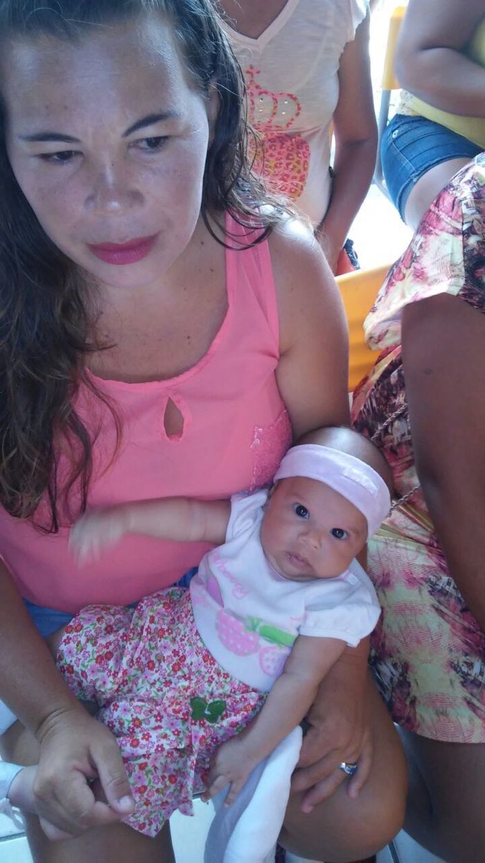 Creche Tia Cecília realiza festa das mães - Imagem 11