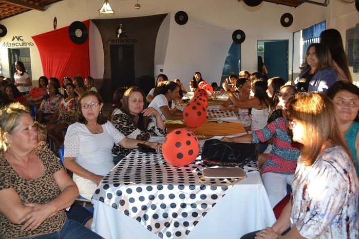 Colégio do Estado realiza tradicional festa de Dia das Mães - Imagem 38