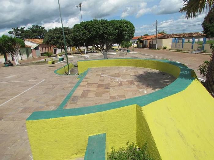 Prefeitura realiza limpeza de Praças do município - Imagem 4