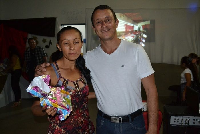 Colégio do Estado realiza tradicional festa de Dia das Mães - Imagem 101
