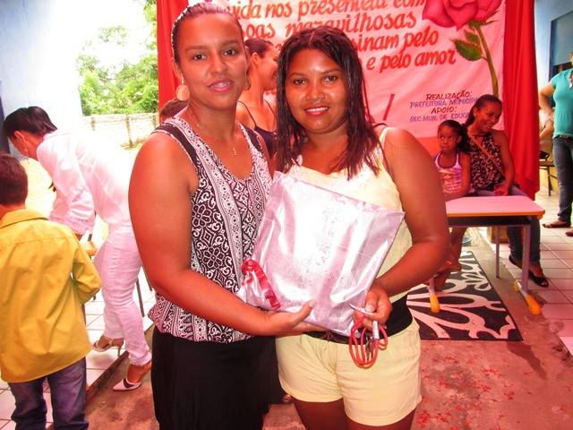 Continuam as homenagens às mães de alunos da rede municipal remediense - Imagem 7