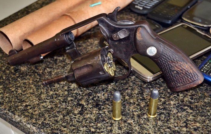 Irmãos são presos em Parnaíba com arma, droga e munições - Imagem 4