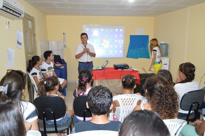 NUCA realiza 3ª oficina sobre Redes Sociais e Educação uma Relação de Amor e Ódio - Imagem 15