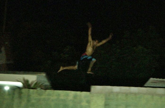 Acusado de assalto tenta fugir pulando telhados, mas é preso em Parnaíba - Imagem 1