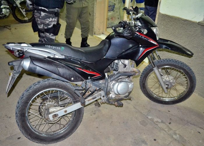 Moto roubada em Luís Correia é recuperada pela Força Tática de Parnaíba - Imagem 1