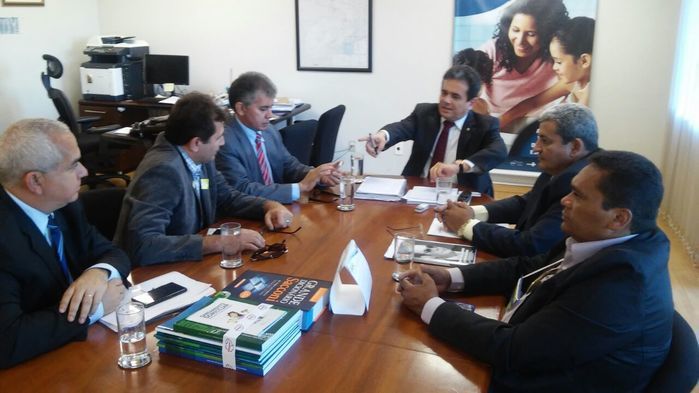 Presidente da FUNASA recebe prefeito de Boa Hora em Brasília - Imagem 1