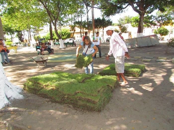 Praça Monsenhor Bozon começa a ser revitalizada - Imagem 7