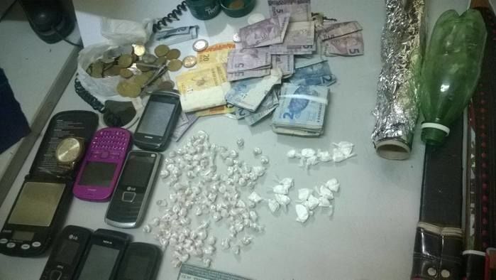 PM apreende adolescentes no litoral do PI com crack e cocaína - Imagem 1