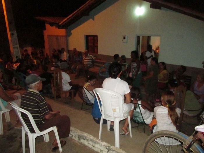 Tradicional Novena da Divina Santa Cruz na casa da Socorro Preciana no Bairro Baixa - Imagem 3