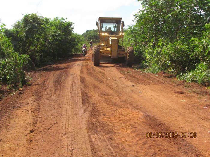Prefeitura de Barras recupera trecho crítico que liga dois bairros - Imagem 14